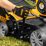 Скарификатор-аэратор бензиновый SAG-400, 212 см3, -15/+10 мм, 40 см Denzel