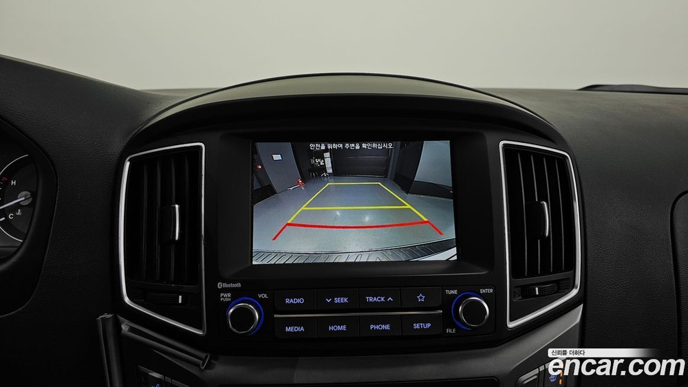 Hyundai The New Grand Starex Van 3-х местный (01.2020)