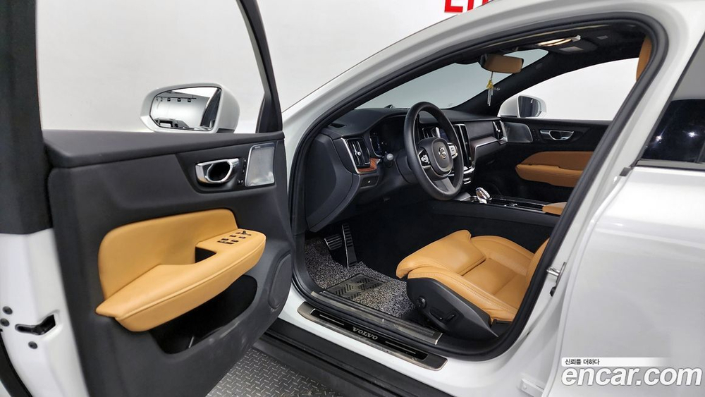 Volvo V60 Cross Country 2 Generation B5 Ultimate AWD (05.2023)