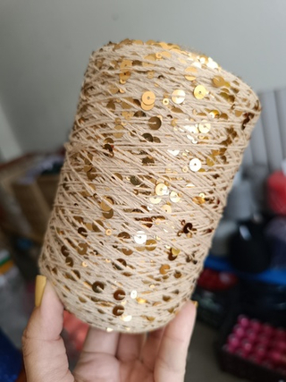 Светлый беж, пайетки в цвет глянцевые , арт. AJ028 КОРОЛЕВСКИЕ ПАЙЕТКИ (КОПИЯ LUSTROSA)