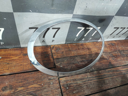 Молдинг окантовка фары правой MINI Hatch (F55/F56) 13-24 Б/У Оригинал 51137300632