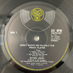 Винтажная виниловая пластинка LP Elton John Don't Shoot Me I'm Only The Piano Player (Англия 1973)