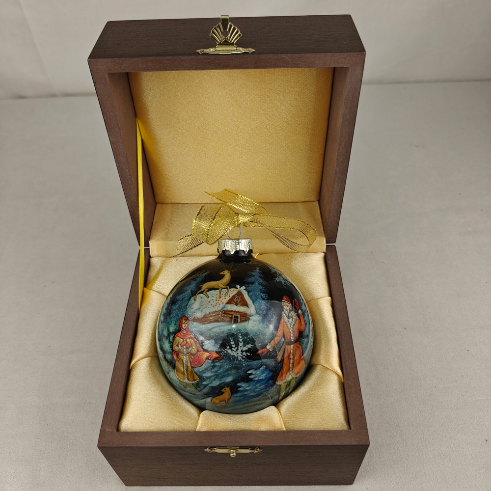 Коллекционный елочный шар с круговой росписью Палех "Морозко" в футляре
