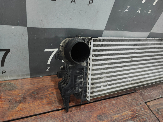 Интеркулер Mercedes V-Class (W447) 14-нв Б/У Оригинал A4475011301