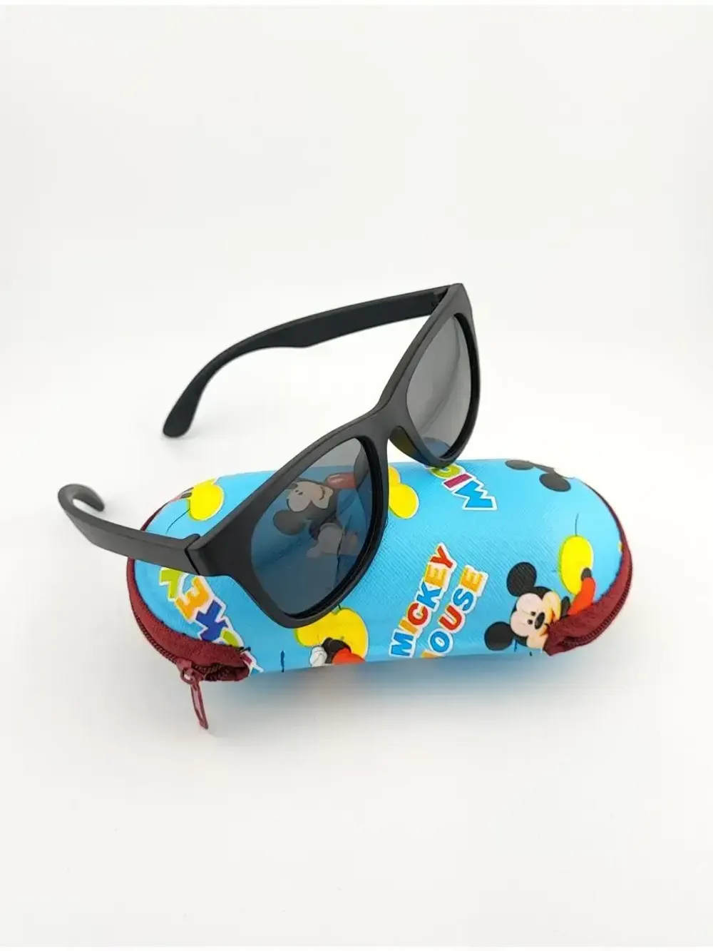 Очки солнцезащитные детские  поляризационные