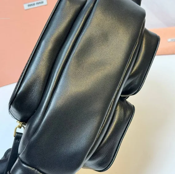 Женская сумка MIU MIU Pocket из кожи наппа