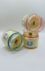 Свеча Brand-Is "Малина и Зелень", ароматическая, соевая, в стеклянном подсвечнике