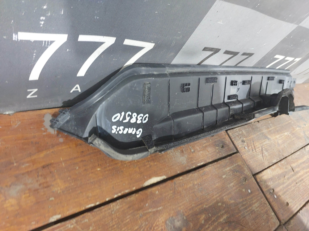 Накладка крыла правого Genesis GV70 20-нв Б/У Оригинал 84169AR000