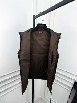 Безрукавка Kiton