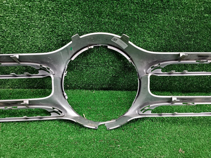 Накладка решетки радиатора Mercedes GLC X253 (2015-2019)