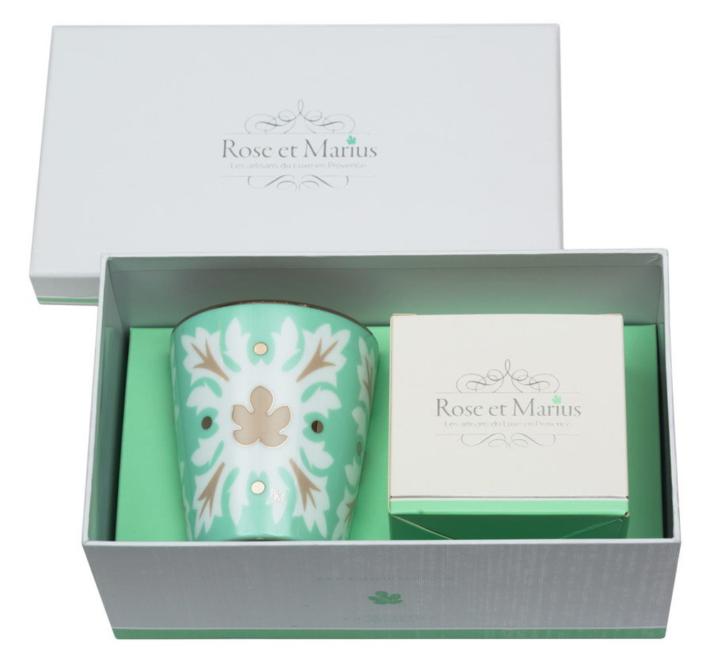 Ароматическая свеча Rose et Marius Кэрри ле Руэ зеленая Франция