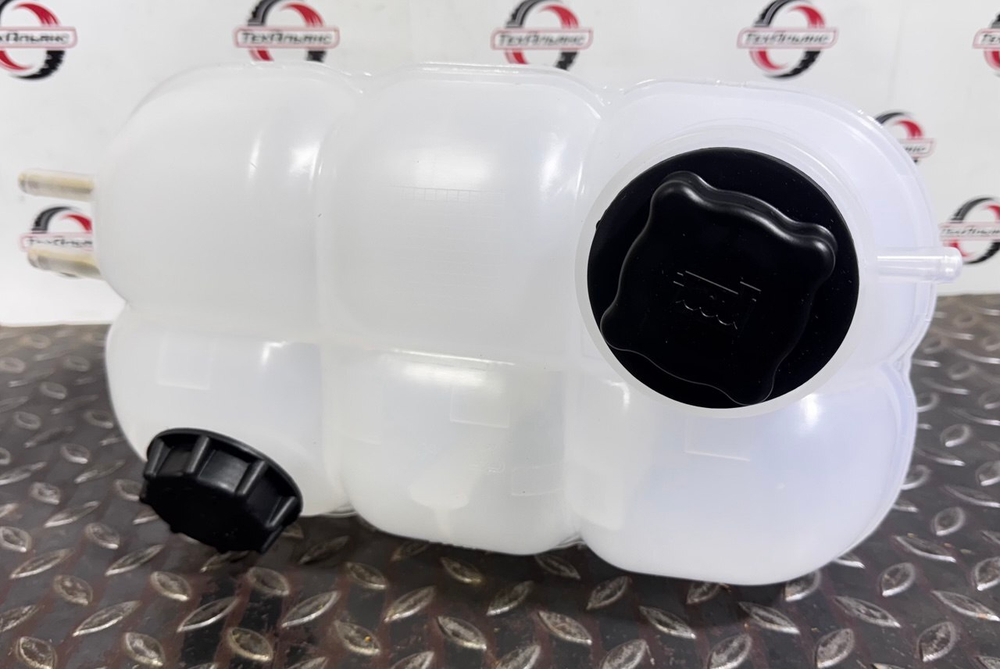 Бачок расширительный 17411510