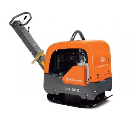 Реверсивная виброплита Husqvarna LG 300 DE - [302 кг / 40 кН / Hatz 1B30]