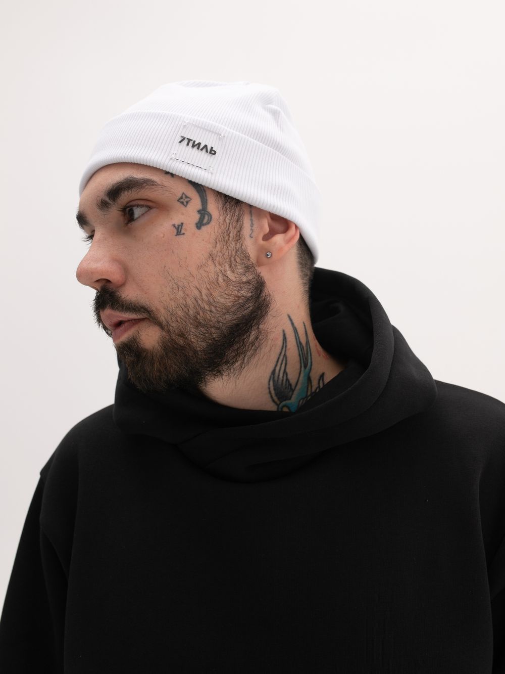 ШАПКА (унисекс) ШАПКА (унисекс)