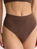 Бесшовные трусы с высокой посадкой