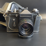 Фотоаппарат плёночный "Зенит - ЕТ" с объективом "Гелиос-44-2", в оригинальном кофре с коробкой. (БелОМО), СССР