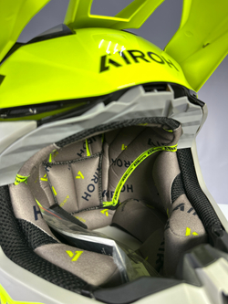 Шлем Airoh TWIST 3 KING Yellow Glossy