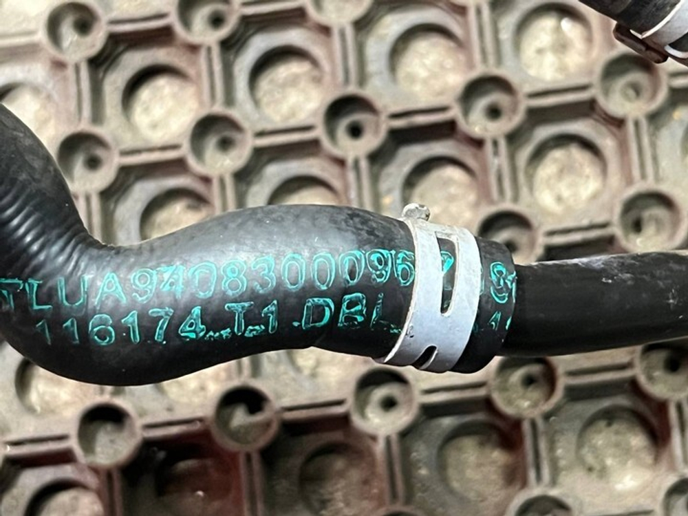 Трубка отопителя