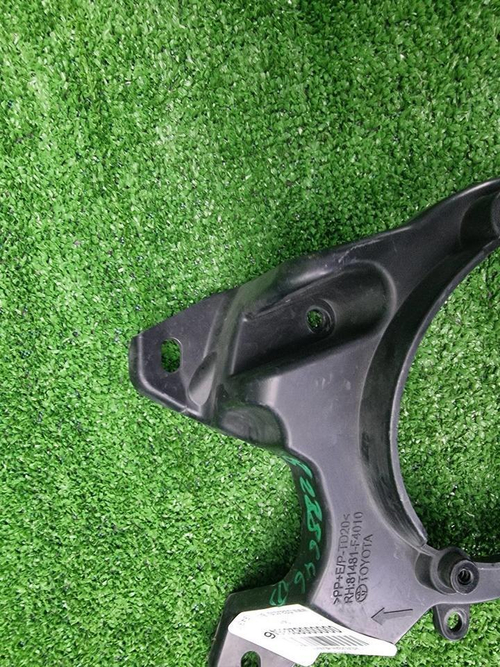 Накладка ПТФ правая Toyota C-HR 1 (2016-2019)