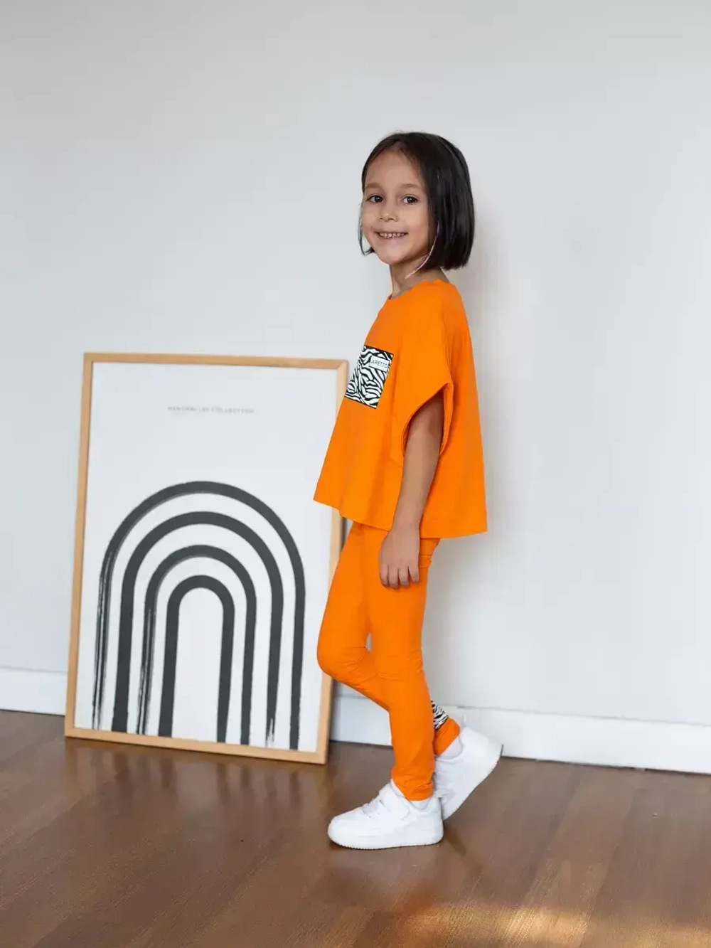 Костюм для девочки на осень