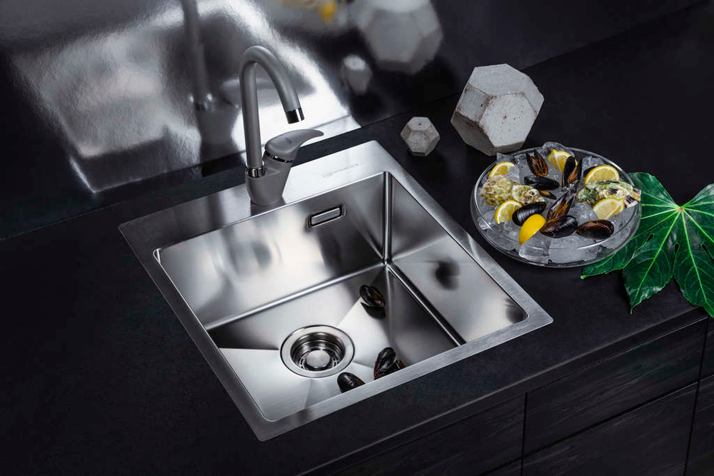 Мойка Omoikiri Akisame 46-GM нерж. сталь | Вороненая сталь