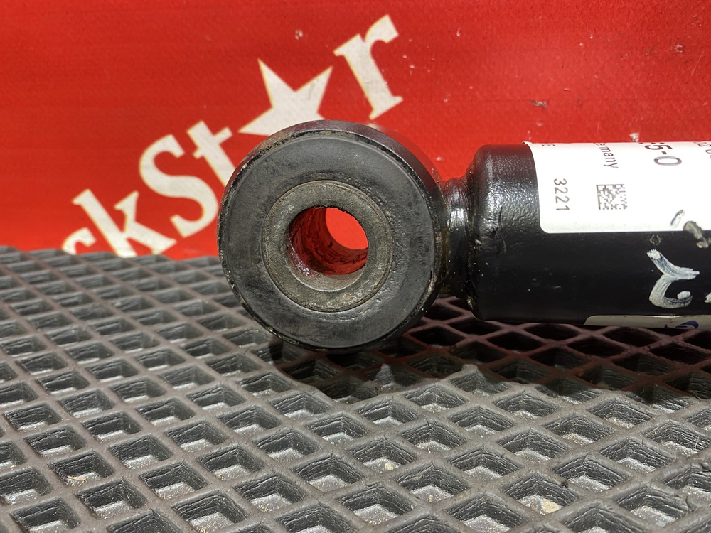 Подушка кабины передняя