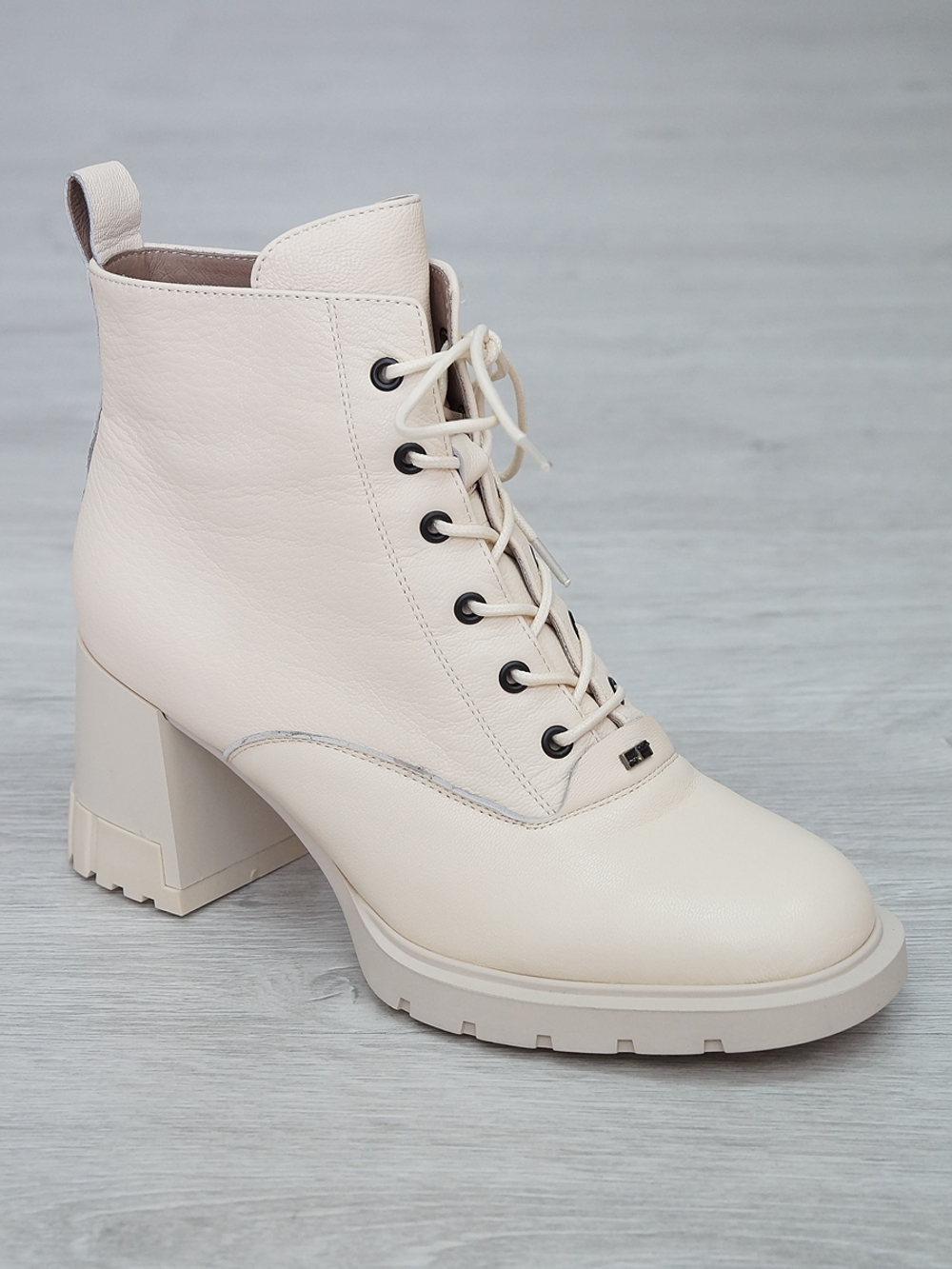 Ботинки женские демисезонные