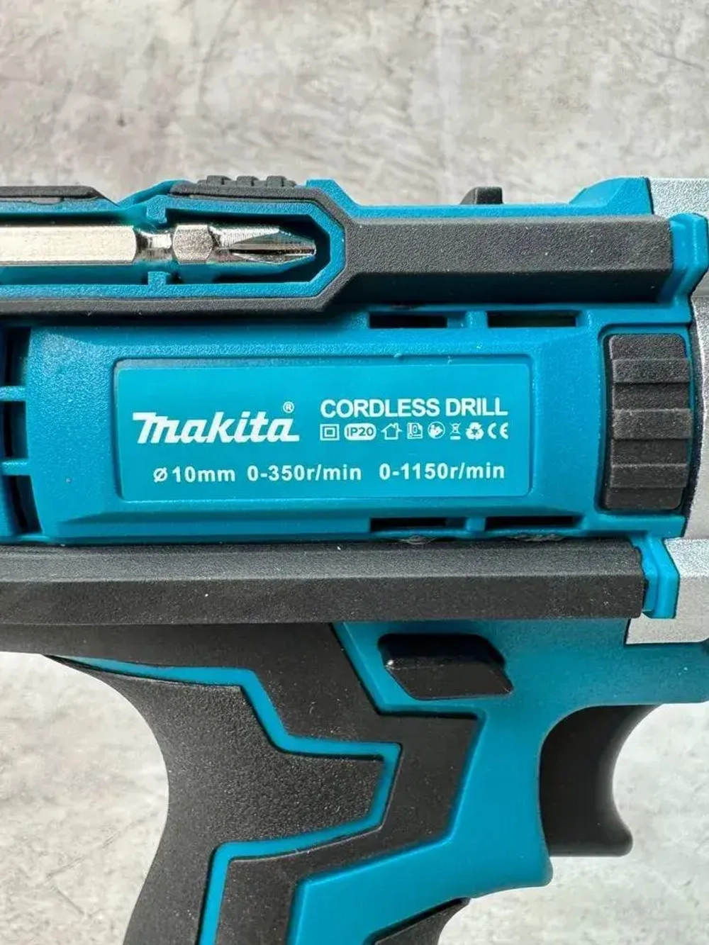 Makita Дрель-шуруповерт, 24 В, 25 Нм, 2 АКБ