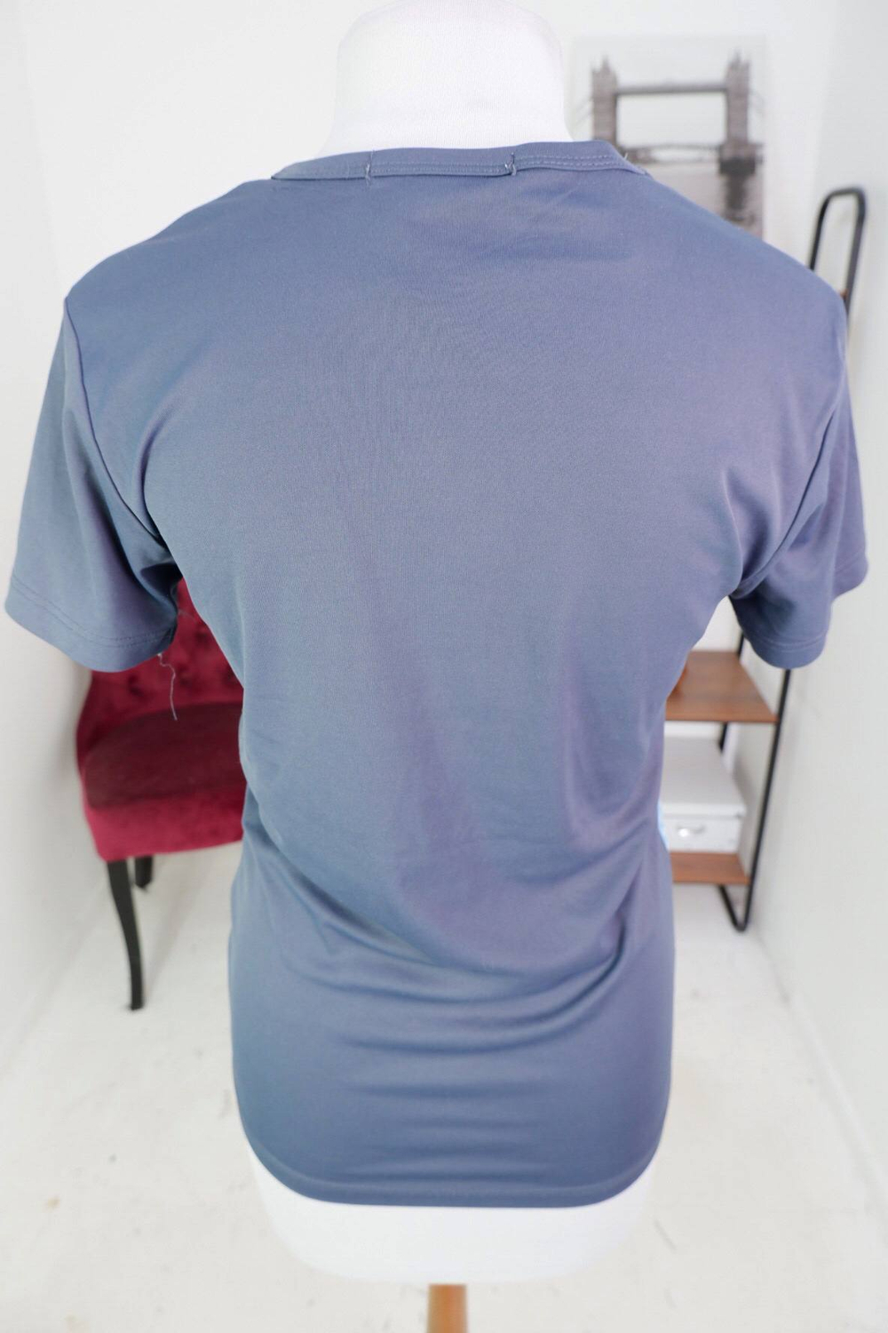 Футболка с оригинальным принтом, маркировка М, визуально на 46 размер