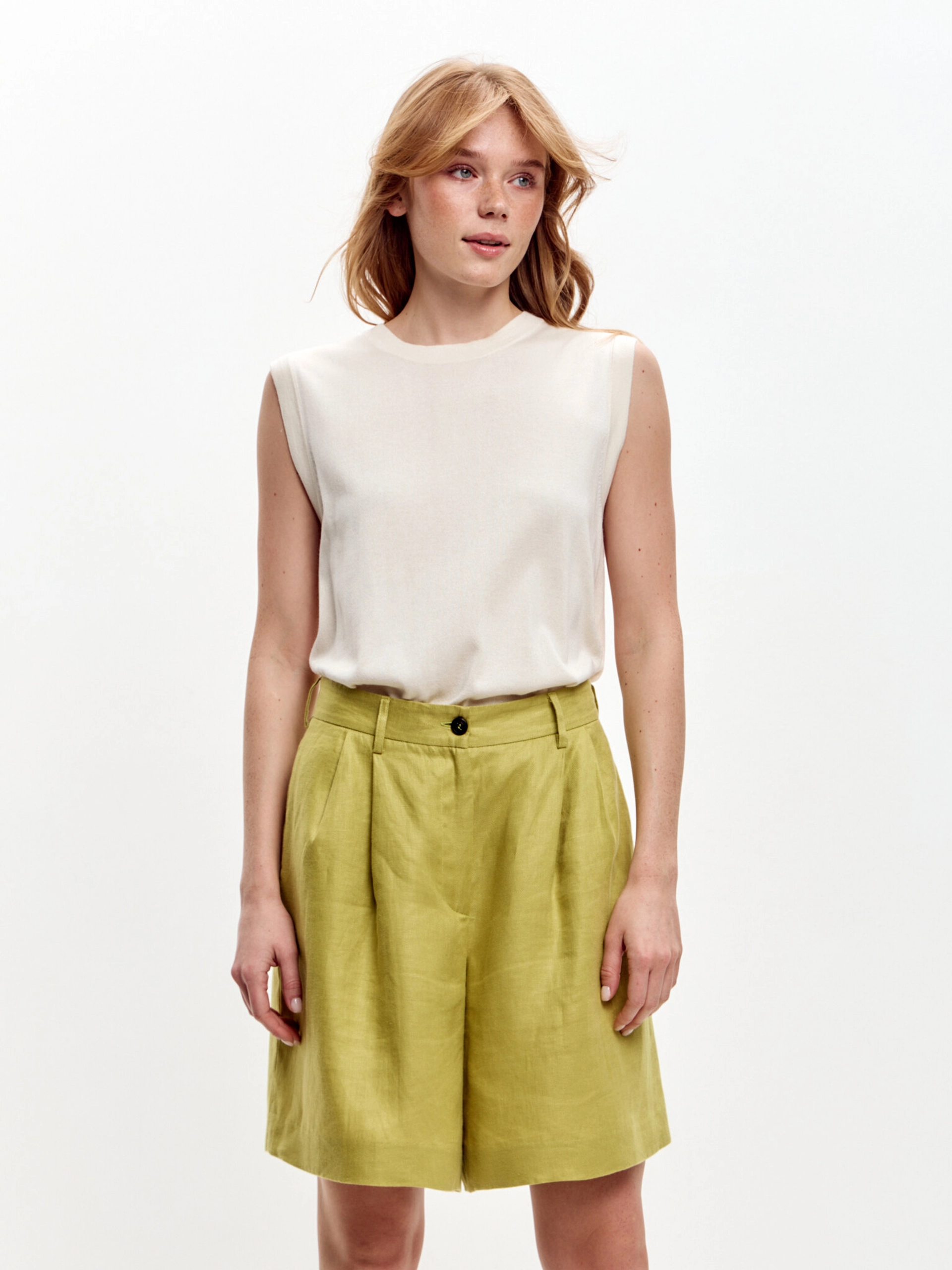 Льняные шорты