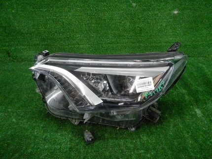 Фара левая Toyota Rav 4 CA40 (2015-2019) LED