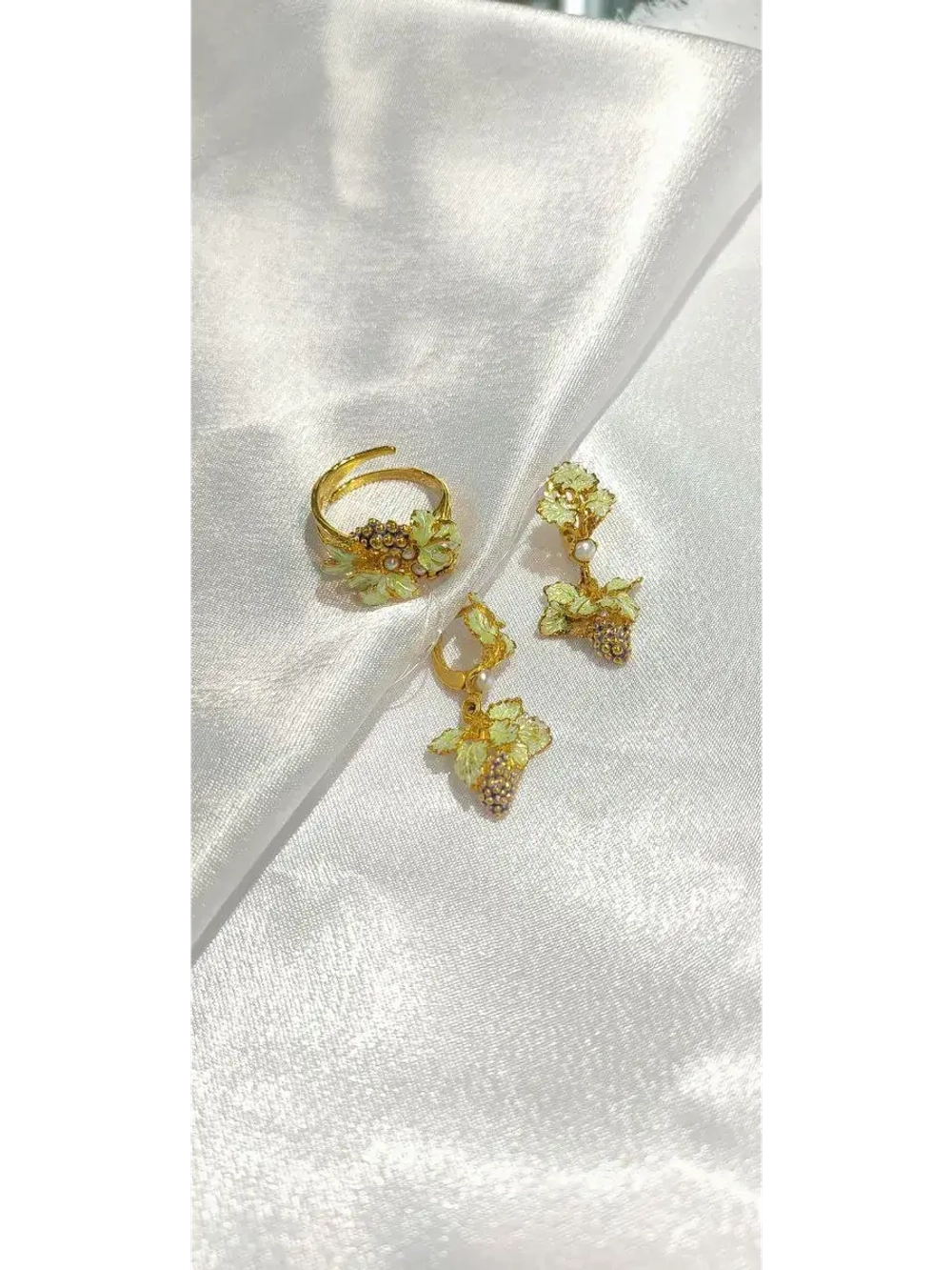 Ювелирное кольцо позолоченное "Лоза" серебро 925