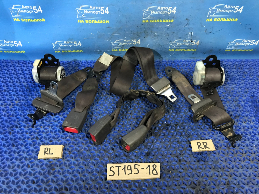 Ремни безопасности задние TOYOTA CORONA 1993