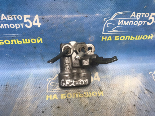 Распределитель тормозной SUBARU IMPREZA 2000