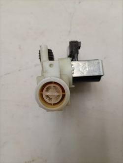RST703DW кт18 Клапан подачи воды для стиральной машины Ariston, Indesit C00110333 б/у