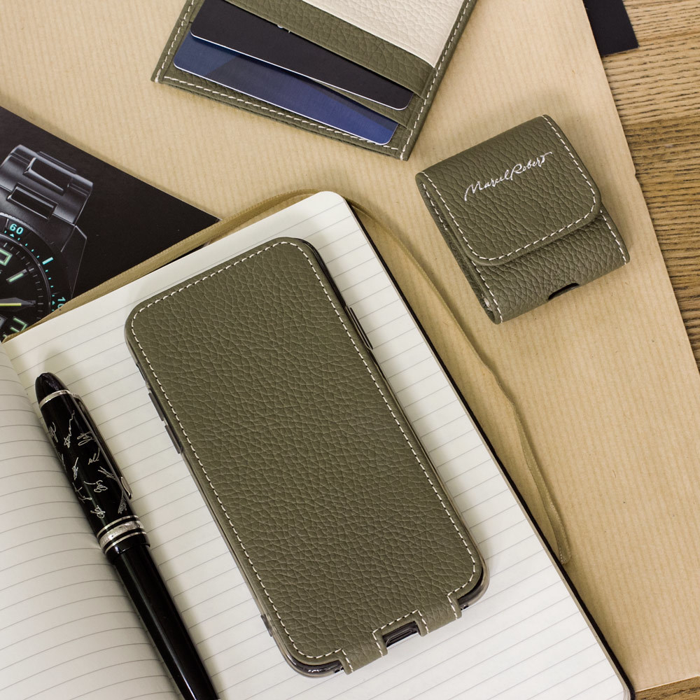 Чехол для iPhone XR из натуральной кожи теленка, зеленого цвета