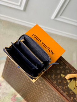 Louis Vuitton Zippy Wallet