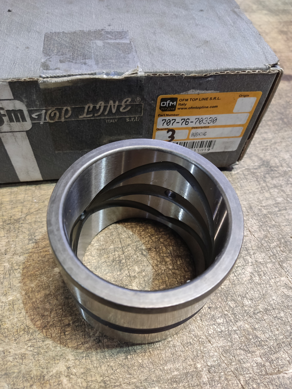 Втулка 707-76-70330