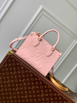Louis Vuitton Onthego PM