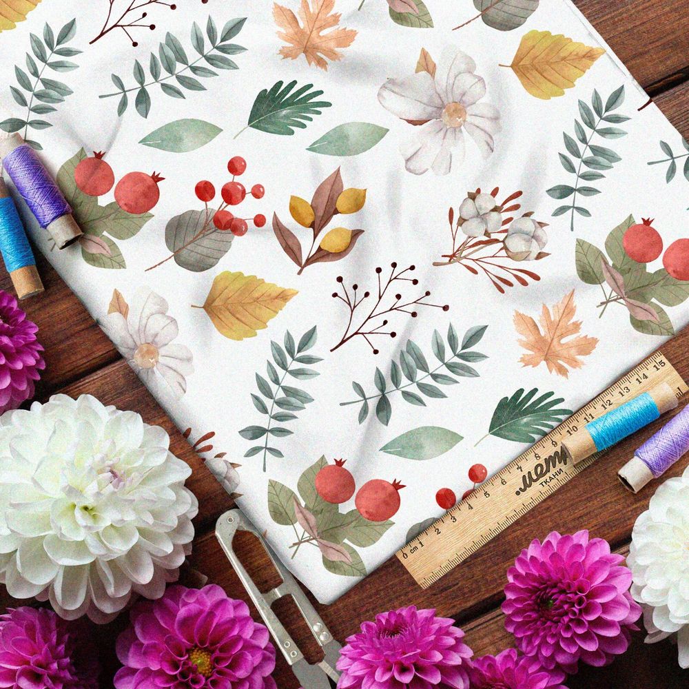 Ткань футер 2-х нитка крупные листья, брусника и цветы