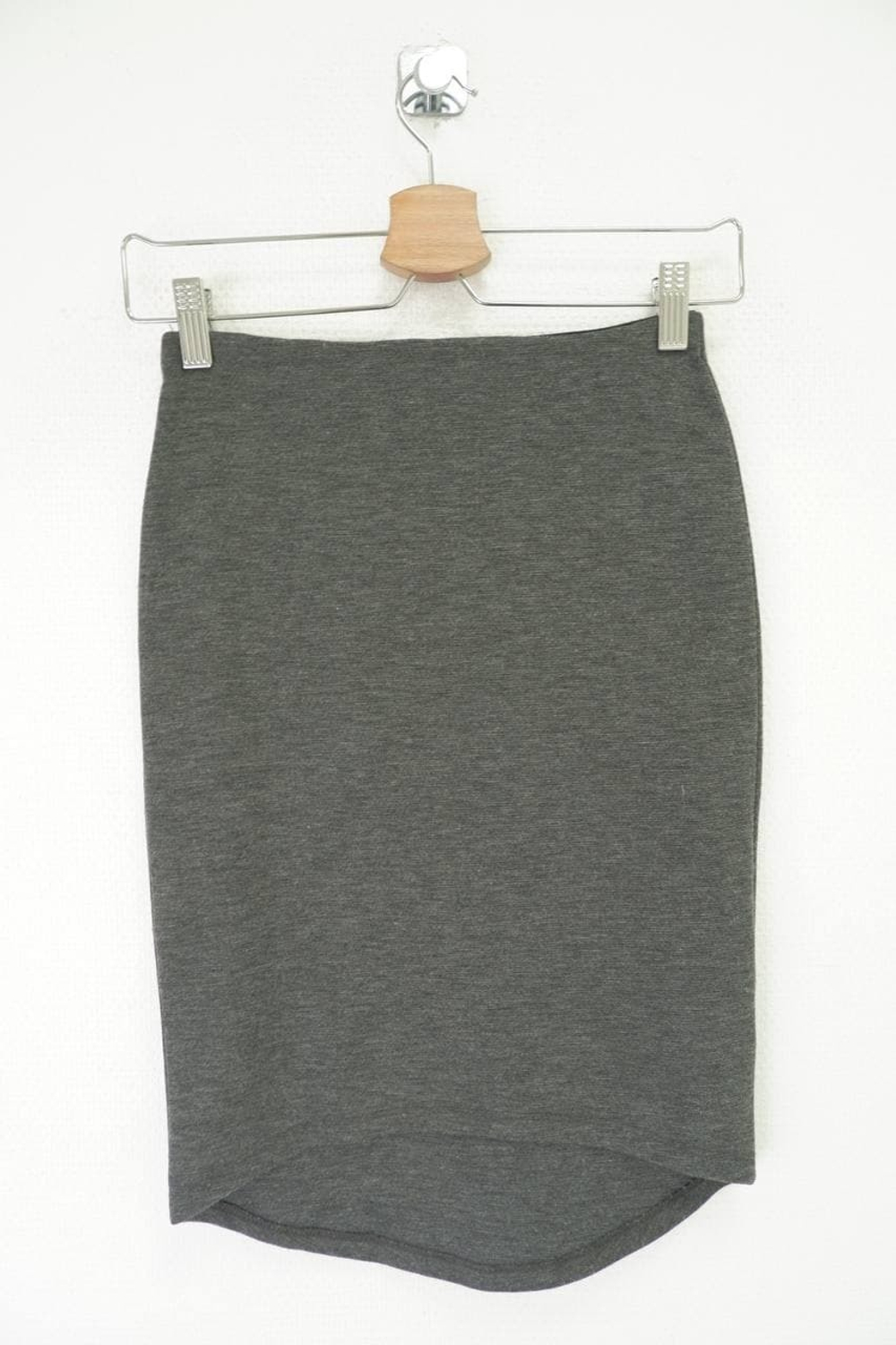 Юбка GINA TRICOT классическая 42 размер