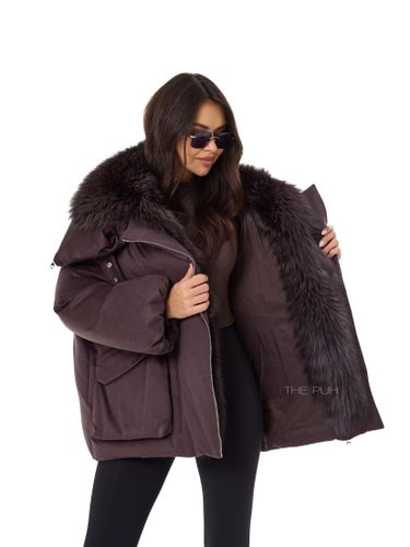 Шоколадная куртка из шерсти с накладными карманами и мехом