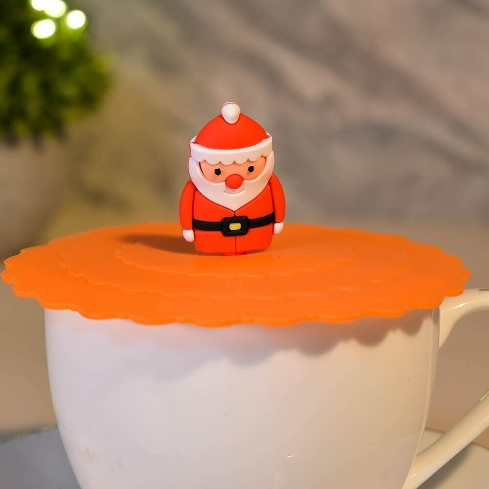 Крышка силиконовая для кружки 10см "Дед Мороз"