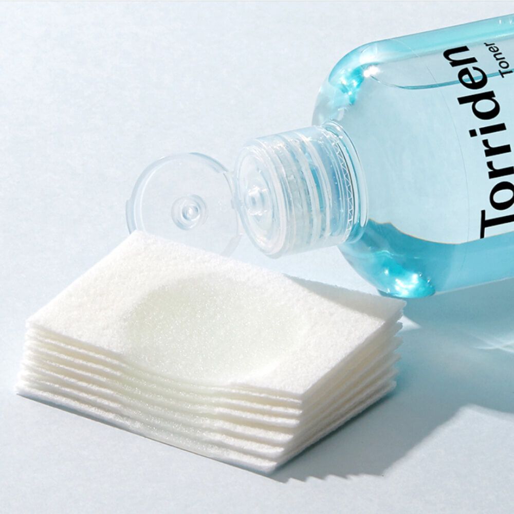 Гиалуроновый увлажняющий тоник Torriden DIVE IN Low Molecular Hyaluronic Acid Toner 300 мл