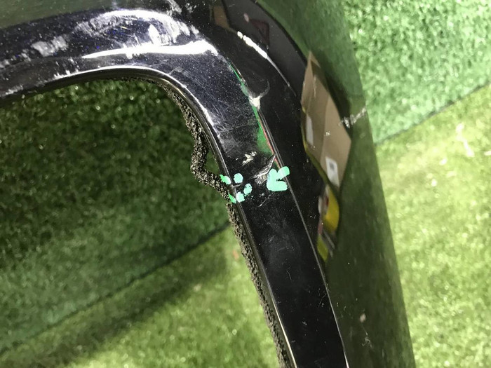 Накладка решетки радиатора Bentley Bentayga (2015-2020)