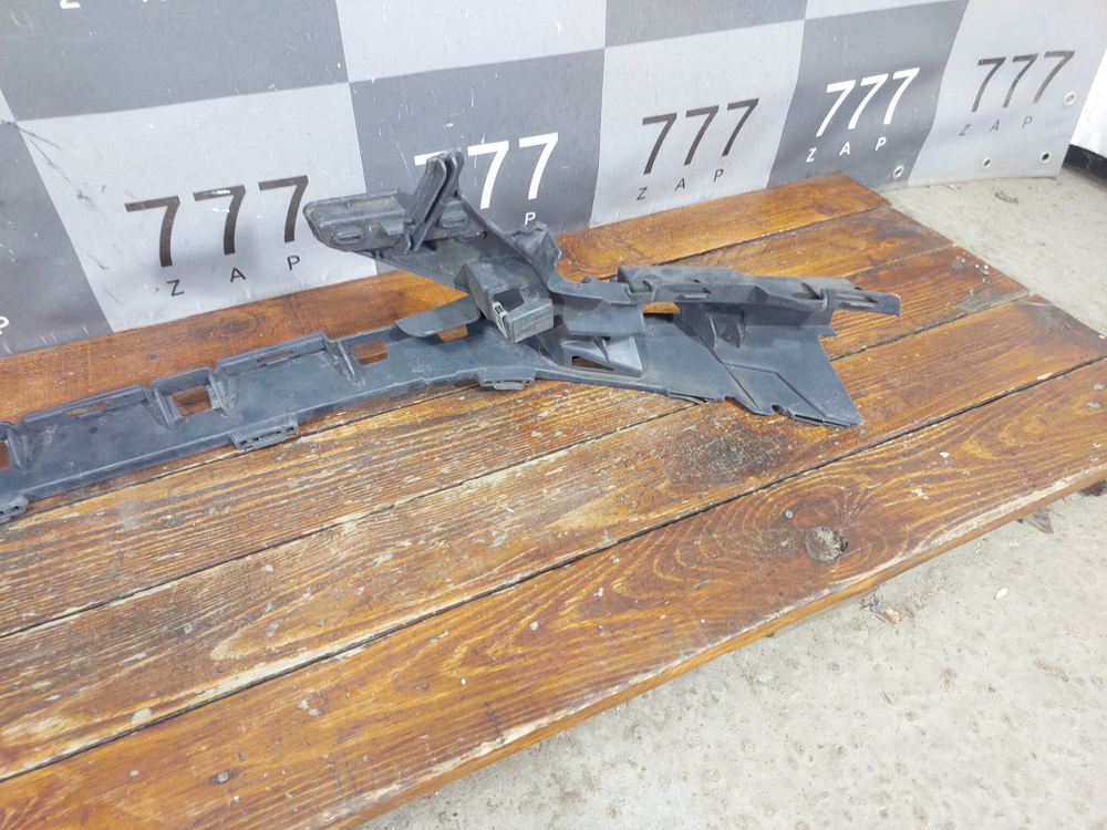 Кронштейн Каркас переднего бампера Mercedes C-Class (W205) 14-18 Б/У Оригинал A2058853365