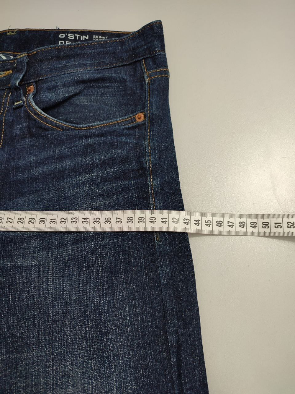 Джинсы O'stin повседневные 42 размер
