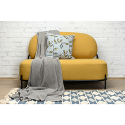 Чехол для подушки с орнаментом Ягоды тайги вышивкой и декоративной окантовкой Russian North 45х45 Tkano