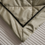 Велюровое покрывало в клетку с наволочками OVL031