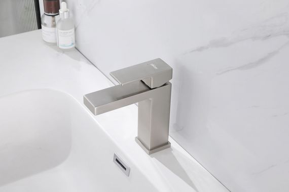 Смеситель ABBER Daheim AF8210SP для раковины, сатин